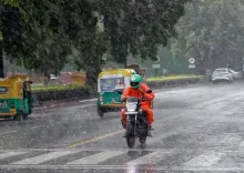 दिल्ली-एनसीआर में तेज बारिश से मौसम हुआ सुहावना, आईएमडी का अगले छह दिनों के लिए अलर्ट