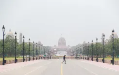 दिल्ली-एनसीआर में मॉनसून की दस्तक: 2 जुलाई तक तापमान 33°C तक गिरेगा, IMD ने जारी किया अलर्ट