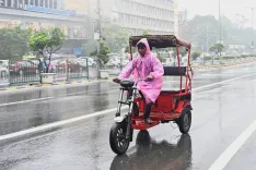 IMD forecasts widespread rain in Delhi, northwest India on Aug 14-15