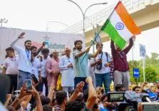 Delhi Police lathi-charge on student marchers sparks NEET-UG protest row