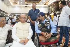 Kargil Vijay Diwas: Delhi Speaker Vijender Gupta honours martyrs at Rohini blood camp