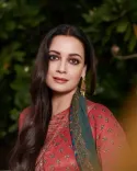 How Did Dia Mirza Celebrate 20 Years with Her Christmas Tree?