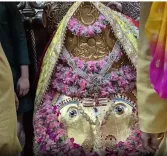 दिल्ली में नवरात्रि की शुरुआत, भक्तों की उमड़ी भीड़ के साथ गूंजे 'जय माता दी'