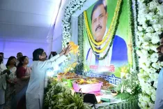 सुदिव्य कुमार सोनू के द्वादशकर्म में भावुक हुए CM हेमंत सोरेन, बोले- झारखंड को अपूरणीय क्षति