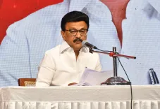 डीएमके ने टीवीके आईटी विंग पर एफआईआर की मांग, स्टालिन का एआई-जनित फर्जी वीडियो वायरल