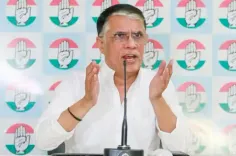 दो वोटर आईडी के मामले में चुनाव आयोग के नोटिस पर पवन खेड़ा का पलटवार