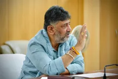 Will D. K. Shivakumar Stand Firm Against Delhi Police's National Herald Notice?