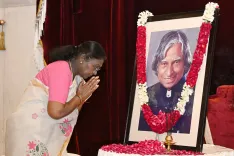 क्या द्रौपदी मुर्मू ने पूर्व राष्ट्रपति डॉ. एपीजे अब्दुल कलाम की जयंती पर श्रद्धांजलि अर्पित की?