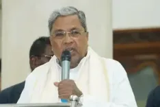 Dupatta dislodging row: Complaint against Siddaramaiah lodged with K'taka Women’s Commission