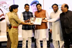 सीएम मोहन यादव ने इंदौर में 30 से अधिक पुलिसकर्मियों को किया सम्मानित, बोले — खाकी की बहादुरी अतुलनीय
