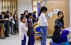 क्या डूसू चुनाव में एबीवीपी और एनएसयूआई ने जीत के दावे किए?