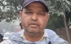 क्या <b>ड्यूटी</b> खत्म कर घर लौट रहा था भाई? लाल किला ब्लास्ट में मारे गए डीटीसी कंडक्टर के भाई ने किया दर्द बयां