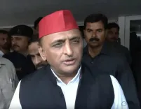 अखिलेश यादव का केंद्र की विदेश नीति पर हमला: भारत ने वैश्विक नेता बनने का अवसर गंवाया