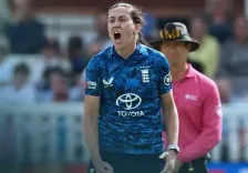 इंग्लैंड की महिला क्रिकेट टीम ने वनडे फॉर्मेट में रचा इतिहास