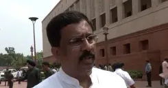 एसआईआर का मुद्दा गंभीर, चर्चा से बच रही सरकार: नासिर हुसैन  