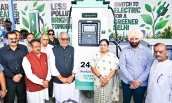 Delhi air pollution: Bhupender Yadav flags off 150 electric buses at Anand Vihar hotspot