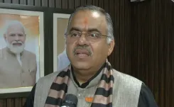 फारूक अब्दुल्ला अलगाववाद की पुरानी राजनीति को पुनर्जीवित करना चाहते हैं: BJP के तरुण चुघ