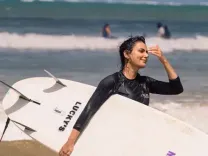 फातिमा सना ने पांच दिन में सीखी सर्फिंग, बोलीं- ‘थोड़ा-थोड़ा आ गया’