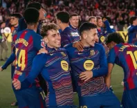 एफसी बार्सिलोना ने एस्पेनयॉल को 4-1 से पराजित किया, अंकतालिका में 9 अंकों की बढ़त बनाई