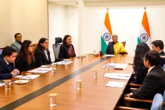 क्या वित्त मंत्री ने दिल्ली यूनिवर्सिटी के छात्रों के साथ बजट पर चर्चा की?