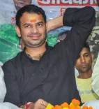 Was a Vehicle with Bihar Police Markings Misused in Tej Pratap Yadav's Election Rally?