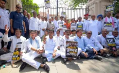 Rajasthan Assembly Monsoon Session: Congress sit-in demands Education Minister Madan Dilawar's resignation