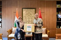 How is India Assisting Indonesia with Cs-137 Contamination?