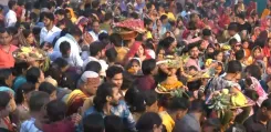 How Did the Four-day Chhath Puja Conclude with 'Usha Arghya' Across India?