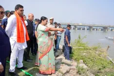 Is Froth-Free Yamuna Water Ready to Welcome Chhath Devotees at Kalindi Kunj?