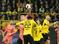 Fullkrug's stoppage-time header earns Bremen 2-2 draw at Dortmund