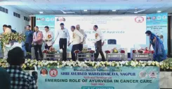 Gadkari addresses Ayurveda cancer care seminar in Nagpur