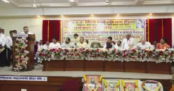 Gadkari addresses student felicitation in Nagpur