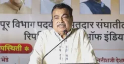 Gadkari Goes Live from Nagpur Graduate Constituency Rally