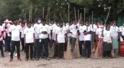 गांधी जयंती: प्लॉगमैन रिपु दमन ने सफाई के महत्व पर जोर दिया