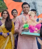 गणेश चतुर्थी पर अभिजीत सावंत का 'गण धाव रे' रिलीज़, बेटियाँ अहाना-समीरा भी आईं साथ