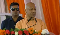 योगी आदित्यनाथ ने बताई मोदी के 25 वर्षों की यात्रा — गुजरात के गांव से विश्व मंच तक