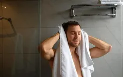 क्या सर्दियों में नहाने के लिए गर्म या ठंडा पानी बेहतर है?