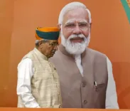 क्या गरिमा का सम्मान करते हुए सांसद के पीछे खड़े रहे पीएम मोदी? अर्जुन राम मेघवाल ने सुनाई पूरी कहानी