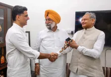 Gehlot-Pilot bonhomie at Jaipur meet: Rajasthan Congress unity or poll optics?