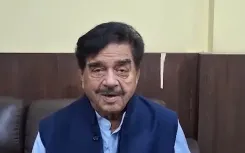 शत्रुघ्न सिन्हा का केंद्र पर प्रहार: 'जेन-जी सड़क पर आई तो सरकार खामोश, पहले सांसदों की खरीद-बिक्री चल रही थी'