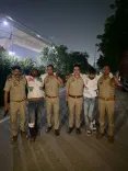 गाजियाबाद मुठभेड़: सिहानी गेट इलाके में पुलिस ने दो बदमाशों को दबोचा, दोनों के पैर में गोली