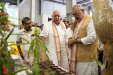 Giriraj Singh at UP Trade Show: ODOP Eyes $1 Trillion