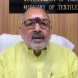 Giriraj Singh fires at Sonia Gandhi over citizenship, backs Nitish Kumar