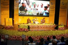 Giriraj Singh Honours IIHT Toppers at SUTRA 2026 Conclave