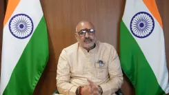 Giriraj Singh marks National Handloom Day, salutes weavers