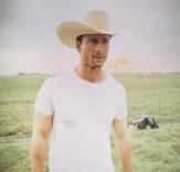 Did Glen Powell Learn His ‘Running Techniques’ from Tom Cruise?