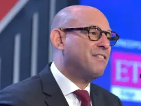 How does global climate cooperation endure amid geopolitical turbulence?