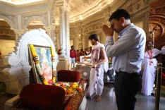Goa CM Sawant seeks blessings at Nanij Uppeeth