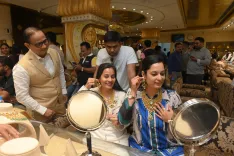 Why is India Experiencing Record-Breaking Festive Sales?