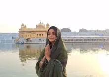 गोल्डन टेंपल पहुंची शहनाज गिल, ‘इक कुड़ी’ की सफलता के लिए की प्रार्थना